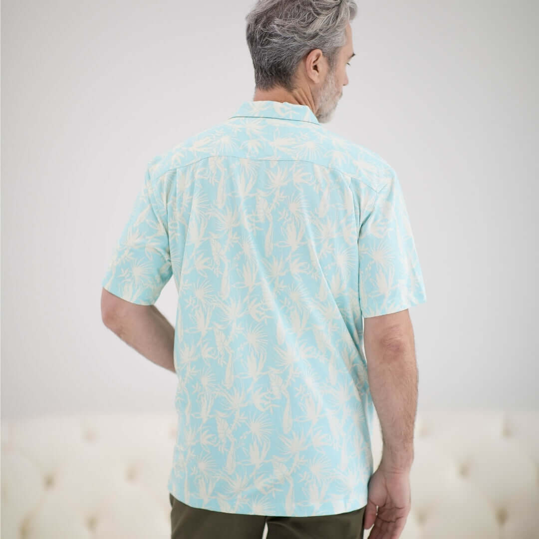 Untucked Short Sleeve Cooling Shirt with Magnetic Closures in Blue Leaf